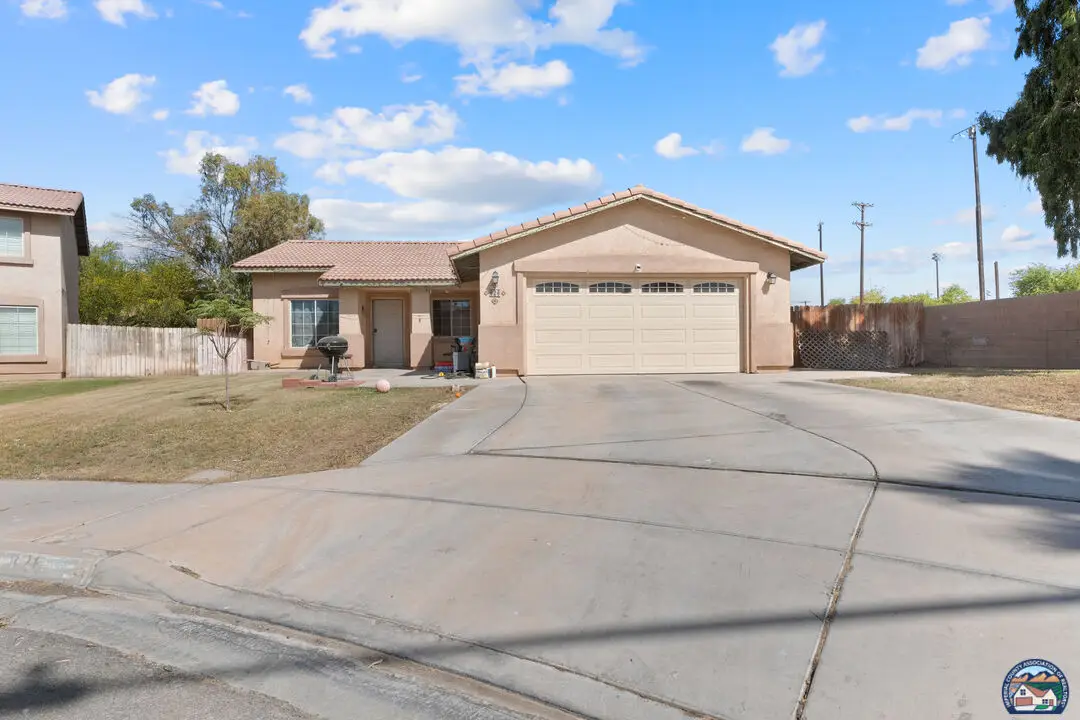 826   Spruce Ct, Brawley, CA 92227 - #1