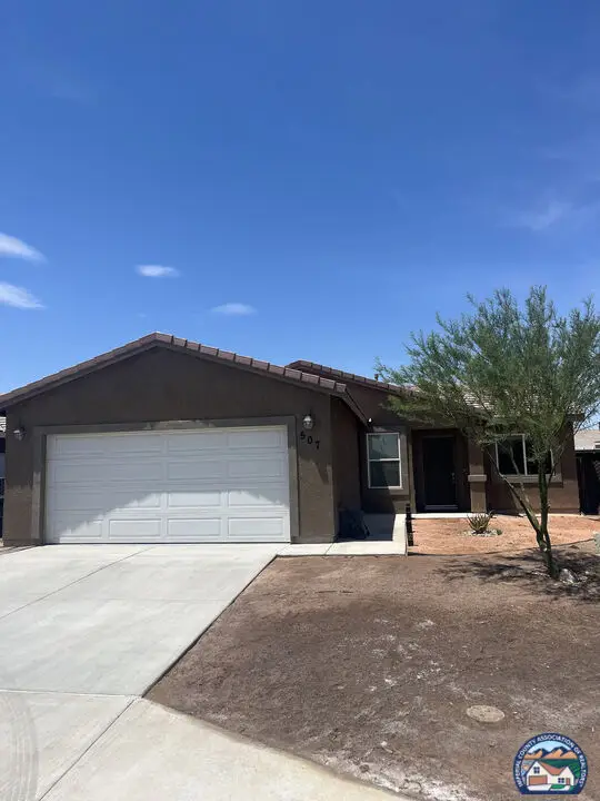 507   Meadow Ct, Imperial, CA 92251