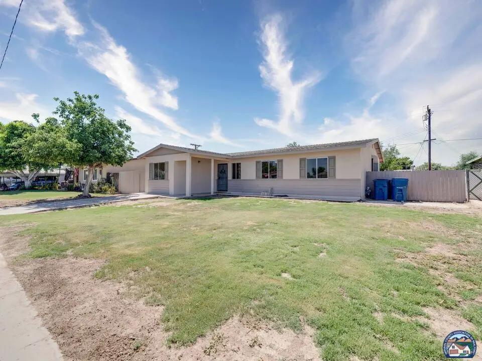 422  W A St, Brawley, CA 92227 - #1