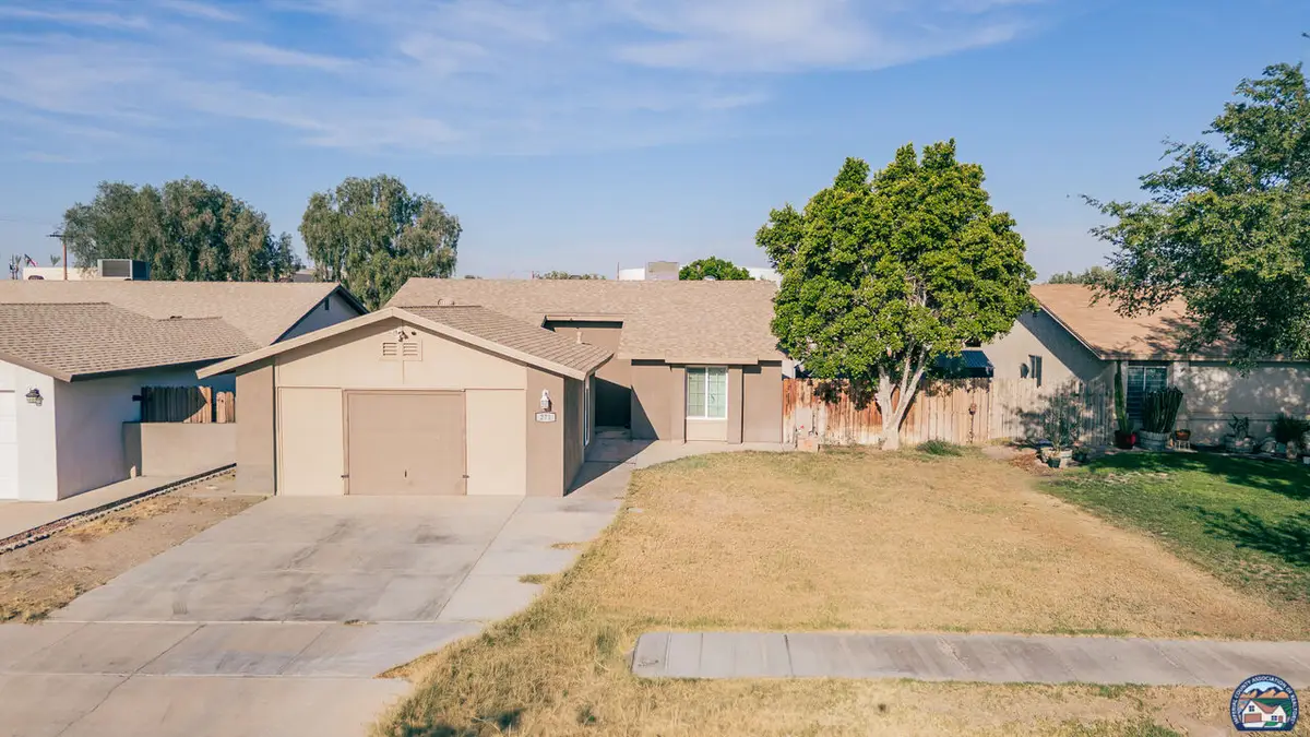 271 N 23rd St, El Centro, CA 92243 - #1