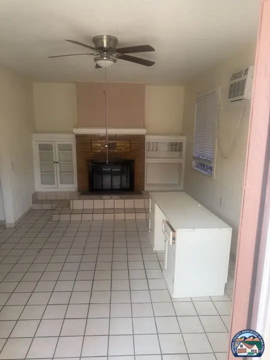 471  W Holt Ave, El Centro, CA 92243 - #3