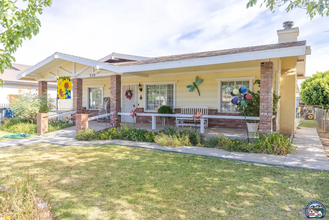 359 J St, Brawley, CA 92227 - #1