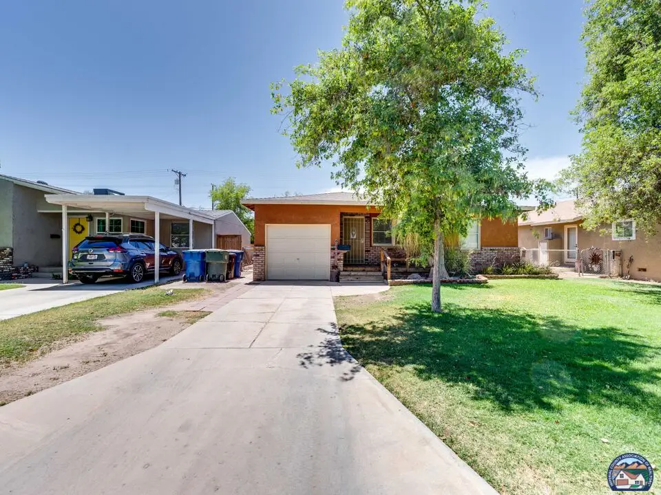 623 Sunset Dr, Brawley, CA 92227 - #1