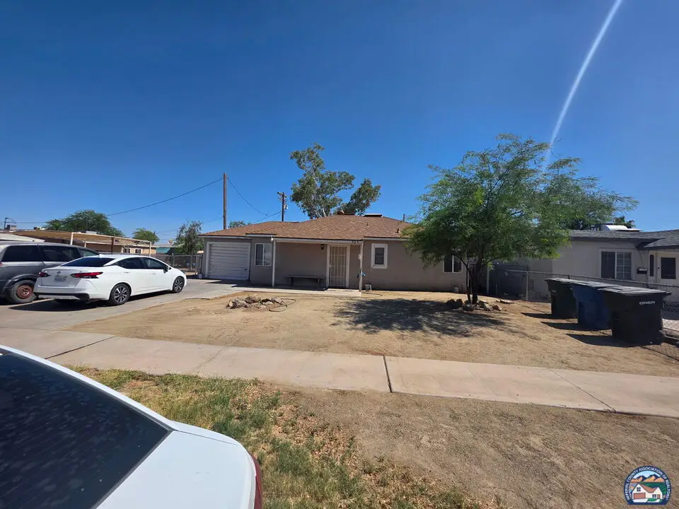 525 Tangerine Dr, El Centro, CA 92243 - #1