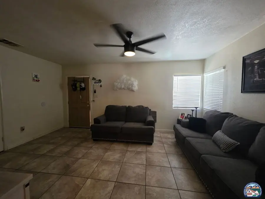525 Tangerine Dr, El Centro, CA 92243 - #3