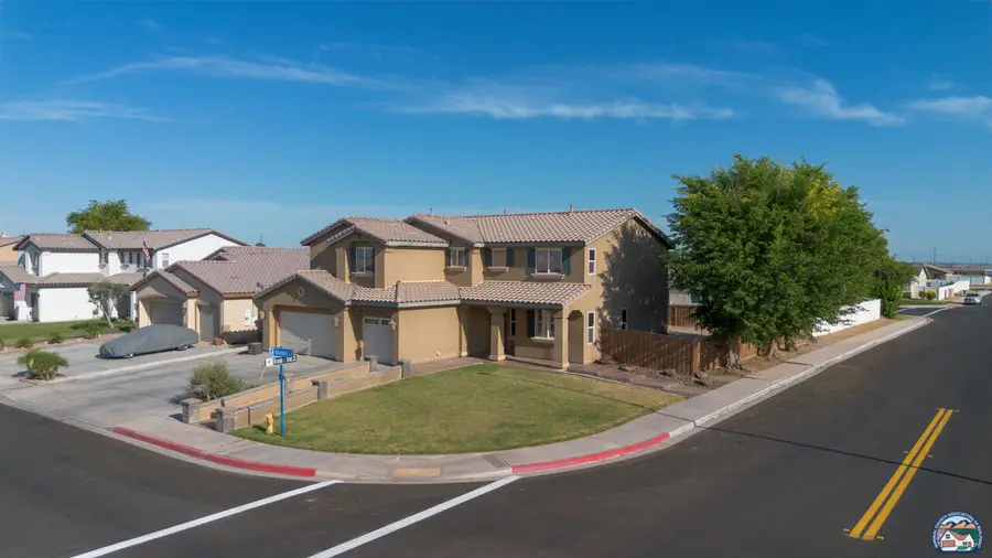 172 Appaloosa St, Brawley, CA 92227 - #3