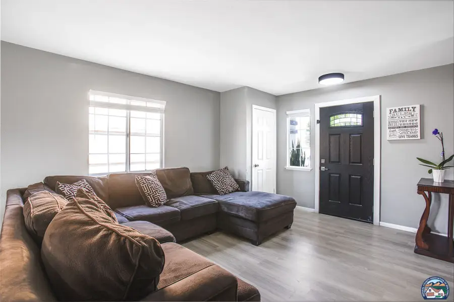 670 Sequoia St, Imperial, CA 92251 - #3