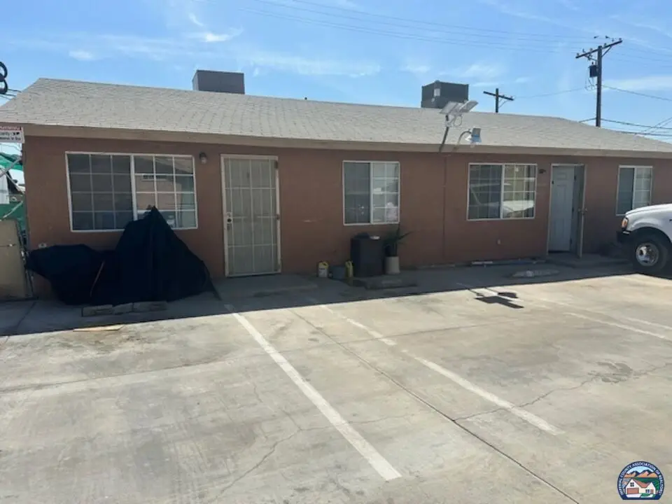 211 W Brighton Ave, El Centro, CA 92243 - #1