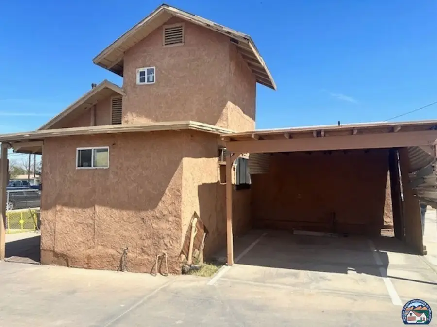 211 W Brighton Ave, El Centro, CA 92243 - #3