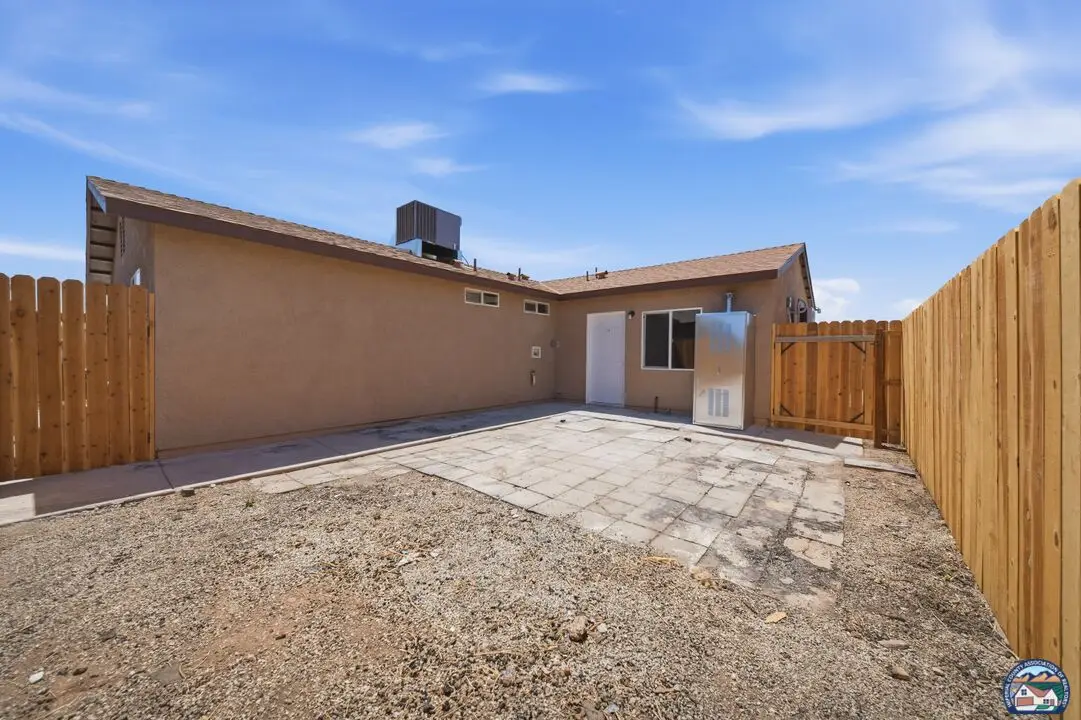 1077 Wozencraft St, Calexico, CA 92231 - #1