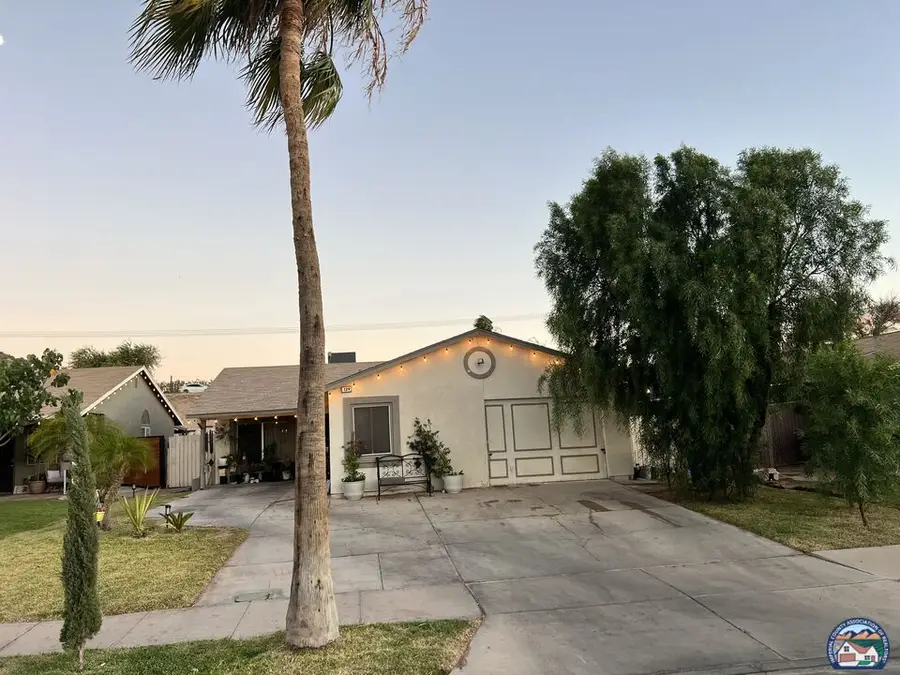 129   Southwind Dr, El Centro, CA 92243 - #2