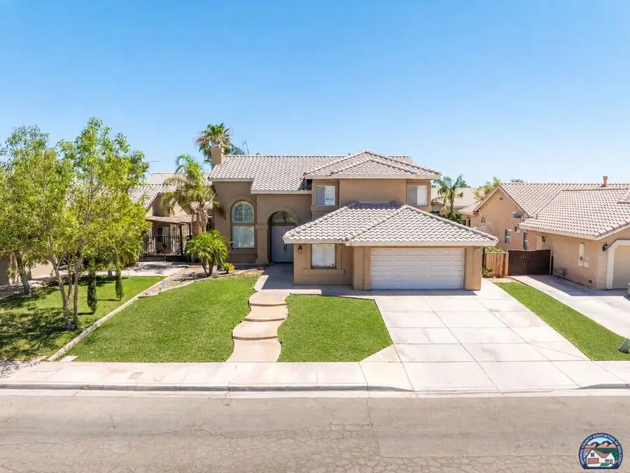 1075   Farmer Dr, El Centro, CA 92243 - #2