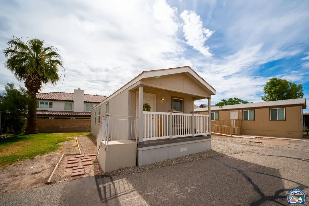 335  W Legion Rd, Brawley, CA 92227 - #1