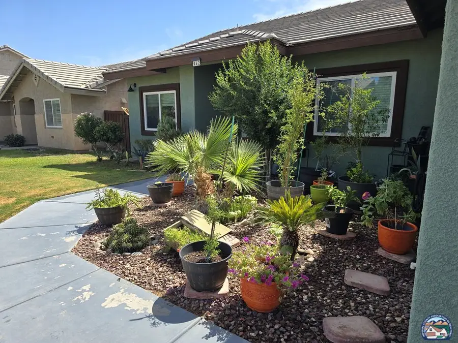 942   Santillan St, Brawley, CA 92227 - #3