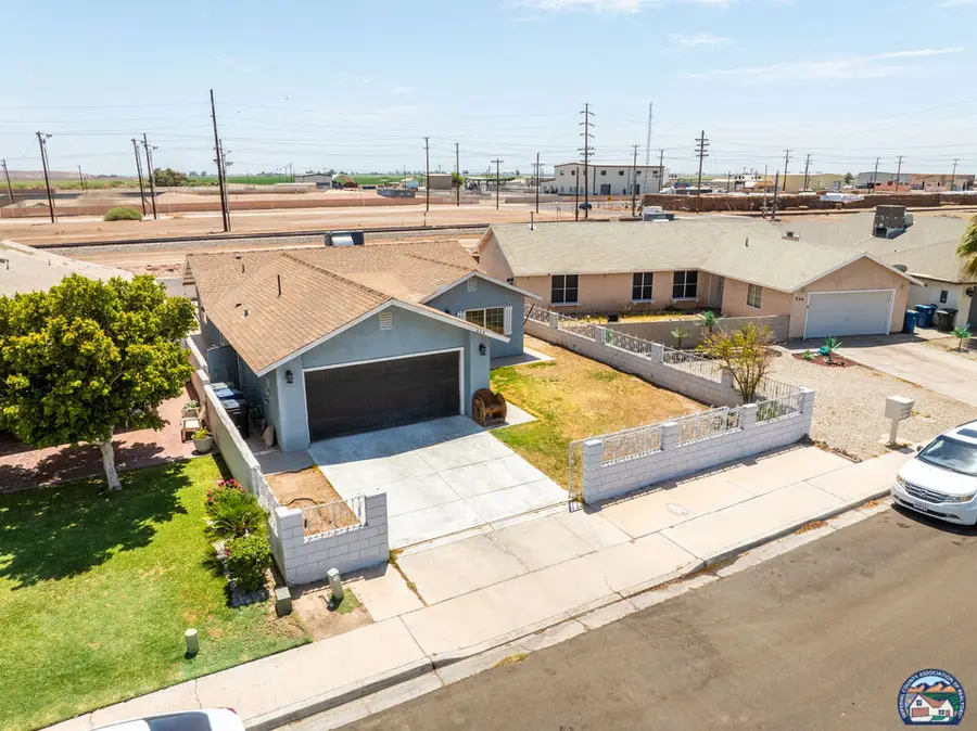 808   Sage Ct, Imperial, CA 92251 - #3