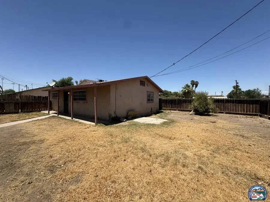 621  N Imperial Ave, Brawley, CA 92227 - #2