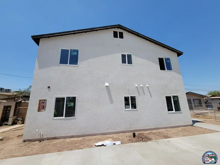 933 Rockwood Ave, Calexico, CA 92231 - #2