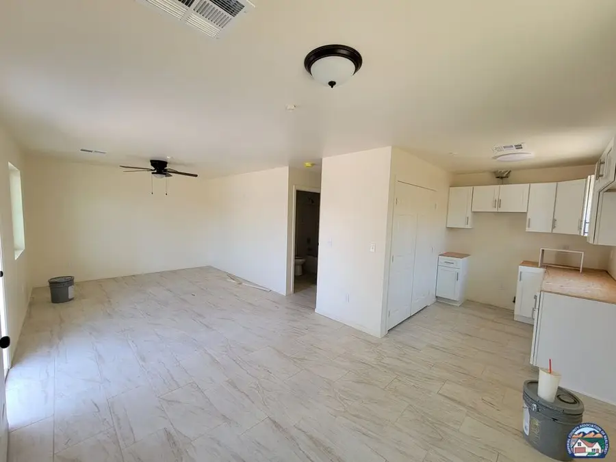 933 Rockwood Ave, Calexico, CA 92231 - #3