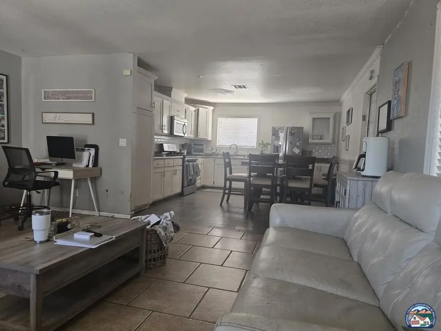636 Emilia Dr, Calexico, CA 92231 - #3