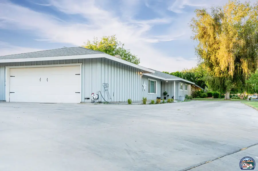 351   Terrace Dr, Brawley, CA 92227 - #3