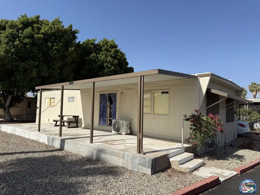 335 W Legion Rd, Brawley, CA 92227 - #2