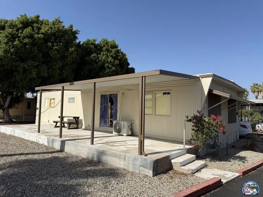 335 W Legion Rd, Brawley, CA 92227 - #3