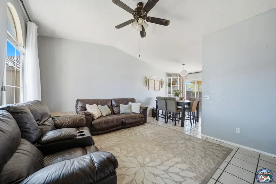 655 Joshua Tree St, Imperial, CA 92251 - #2