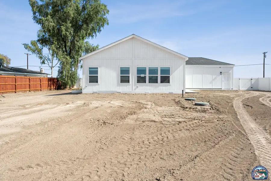 629  W Neckel Rd, Imperial, CA 92251 - #2
