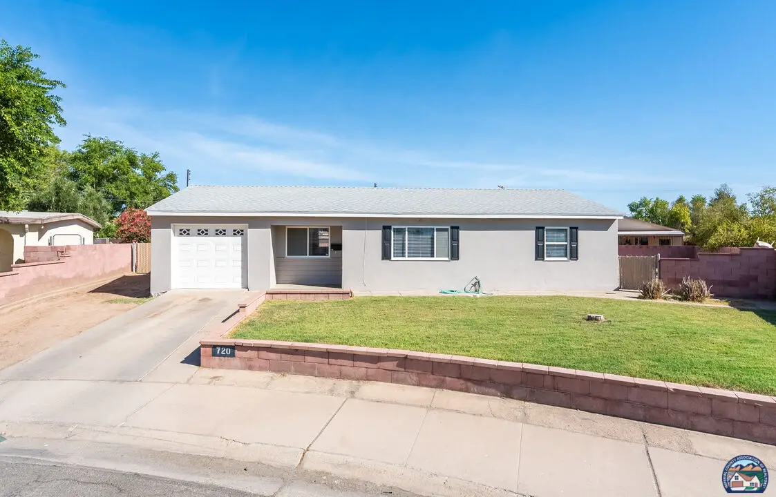 720 Circle Dr, Holtville, CA 92250 - #1