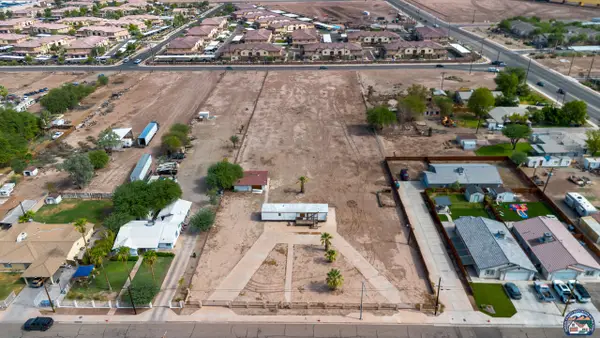850 W El Dorado Ave, El Centro, CA 92243