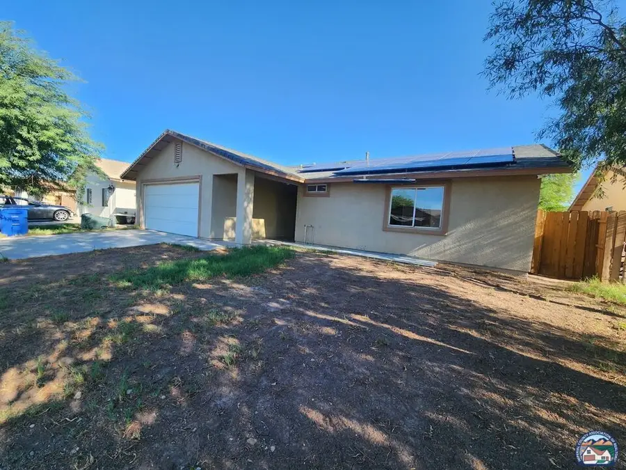 32 E 2nd St, Heber, CA 92249 - #2