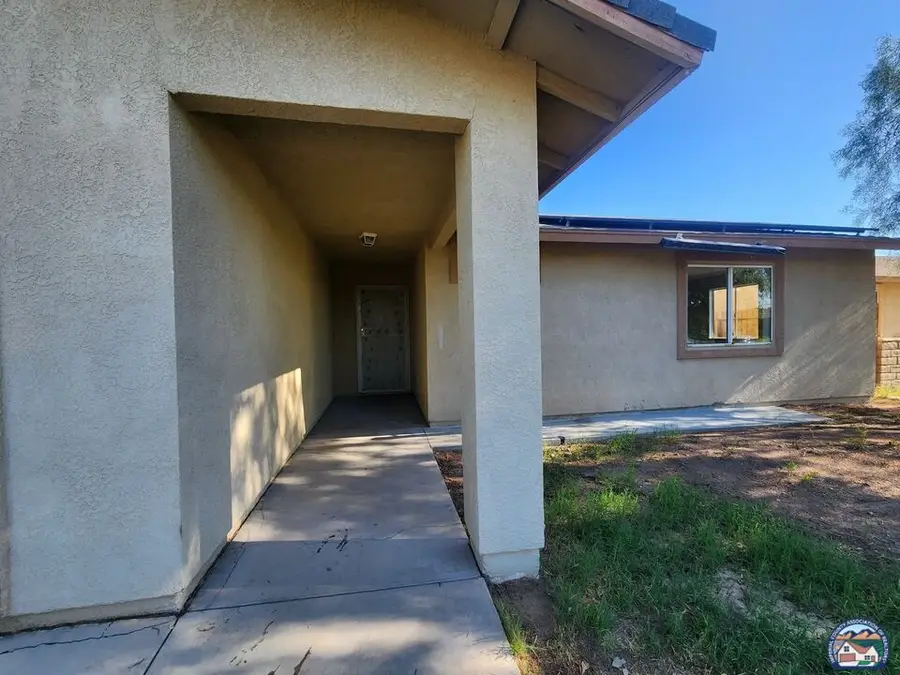 32 E 2nd St, Heber, CA 92249 - #3