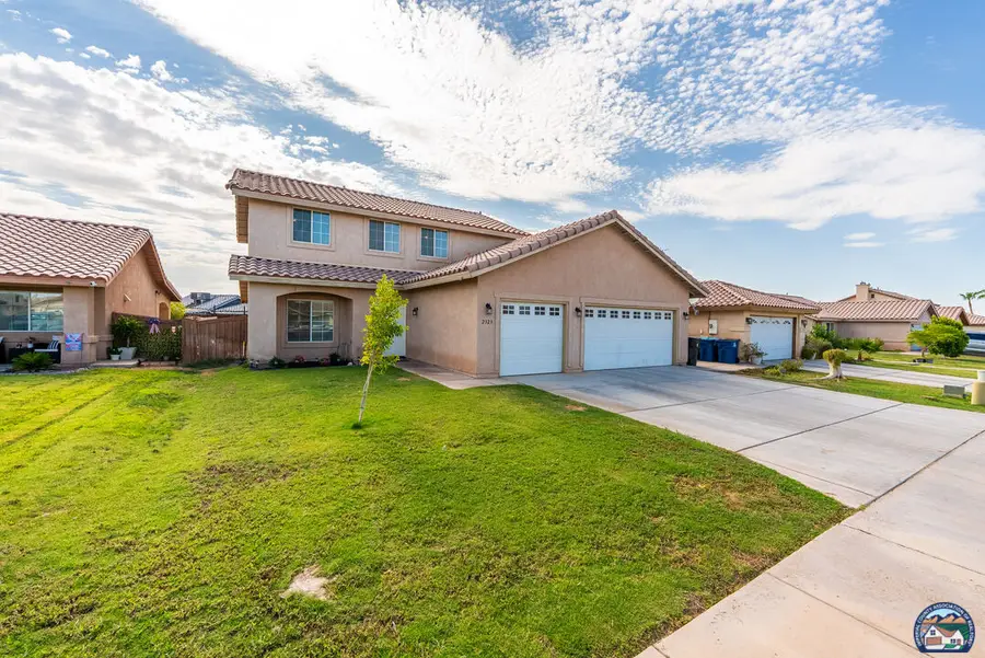 2323 Victoria Ct, Imperial, CA 92251 - #3