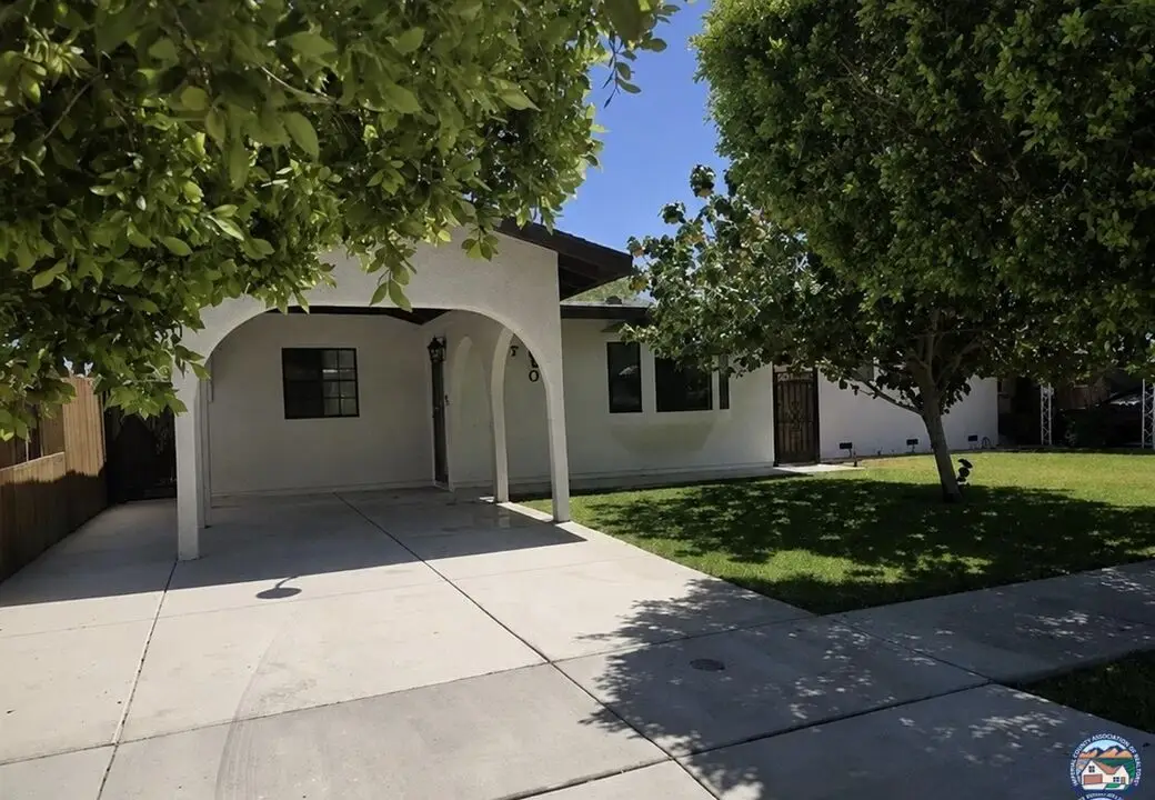 704 S H St, Imperial, CA 92251 - #1