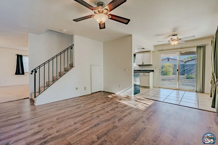 2150 W Hamilton Ave, El Centro, CA 92243 - #3