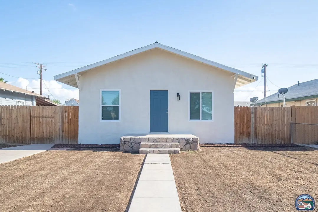 276 Ea H St, Brawley, CA 92227 - #1