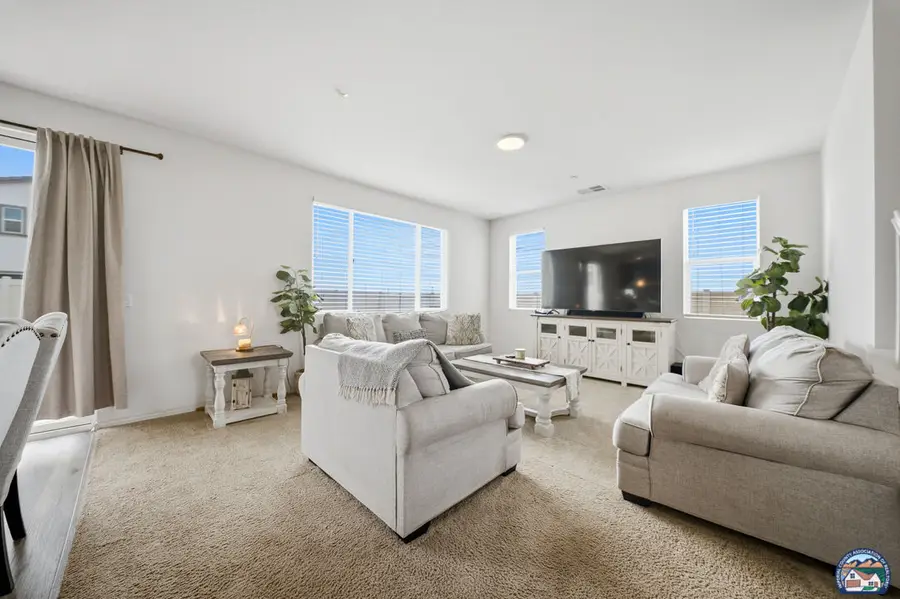 726 Hontza Ct, Brawley, CA 92227 - #3
