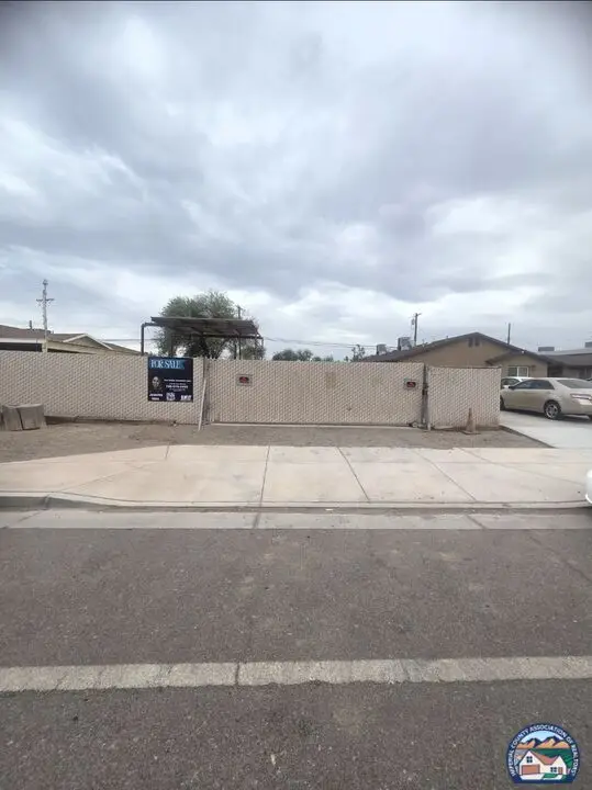 1807 Rio Vista, Seeley, CA 92273