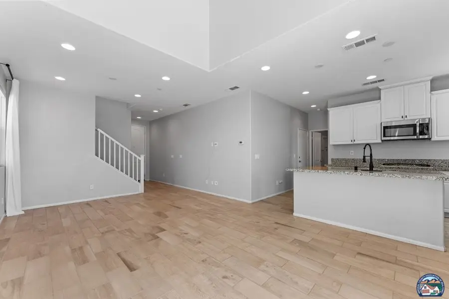 305 Paseo Gusto, Palm Desert, CA 92211 - #3