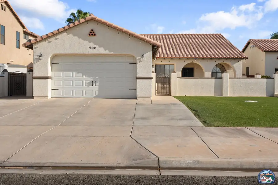 902   Danenberg Dr, El Centro, CA 92243 - #2