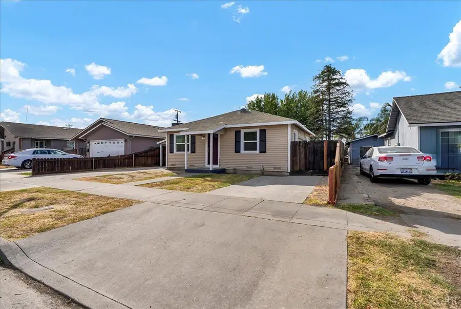 1015 Hall Avenue, Corcoran, CA 93212 - Image #2