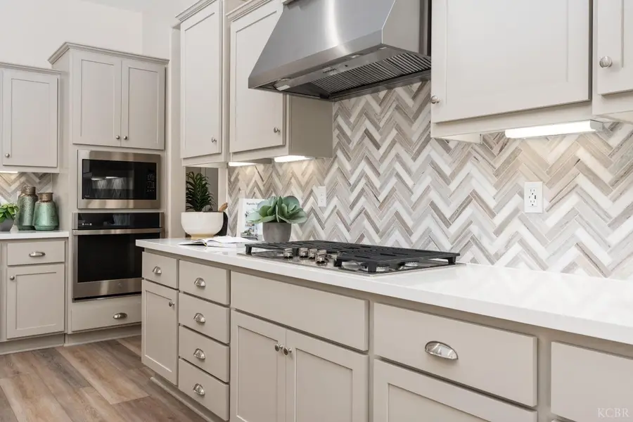 2190 NW Mitchell Street, Hanford, CA 93230 - Image #2