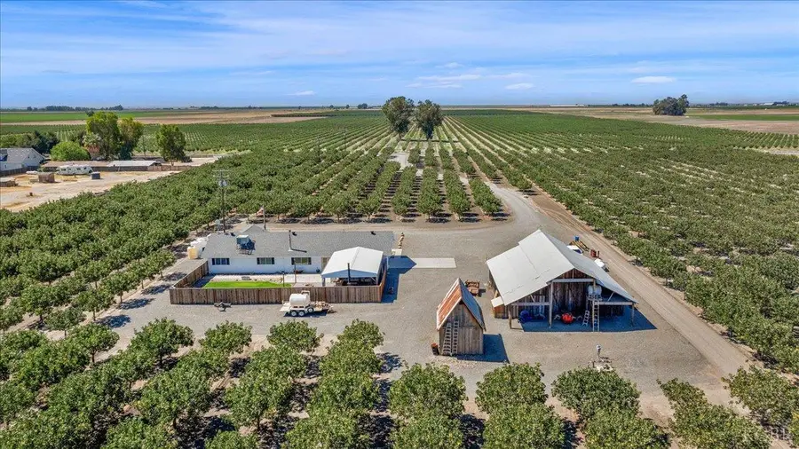 18356 Lansing Avenue, Stratford, CA 93266 - Image #3