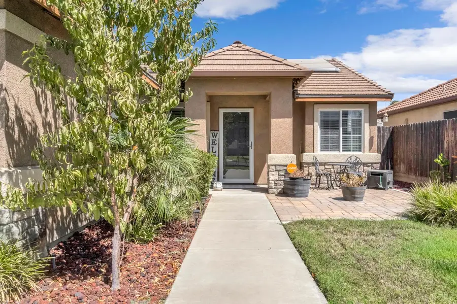 1374 Semillon Street, Hanford, CA 93230 - Image #3