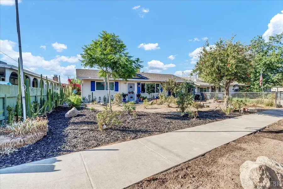 317 W 2nd Street, Hanford, CA 93230 - Image #3