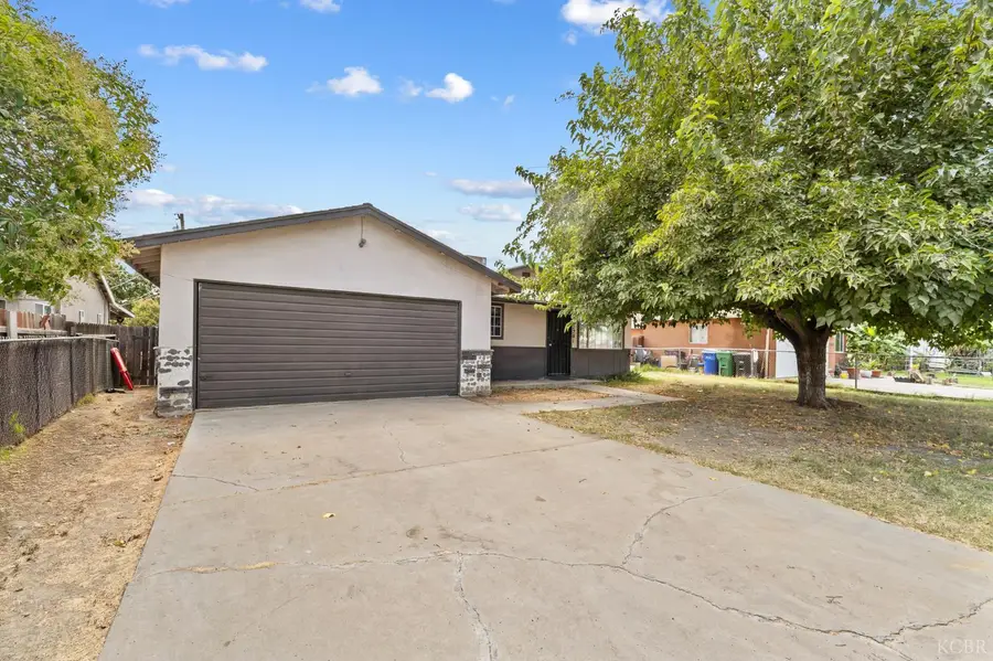 2201 Lorina Avenue, Corcoran, CA 93212 - Image #2