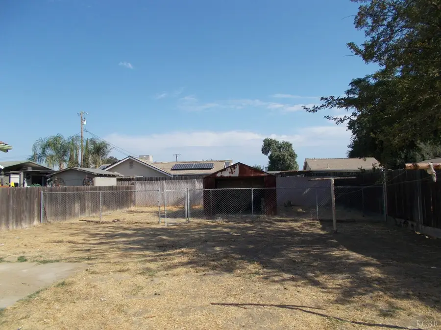 210 E Bush Street, Lemoore, CA 93245 - Image #3