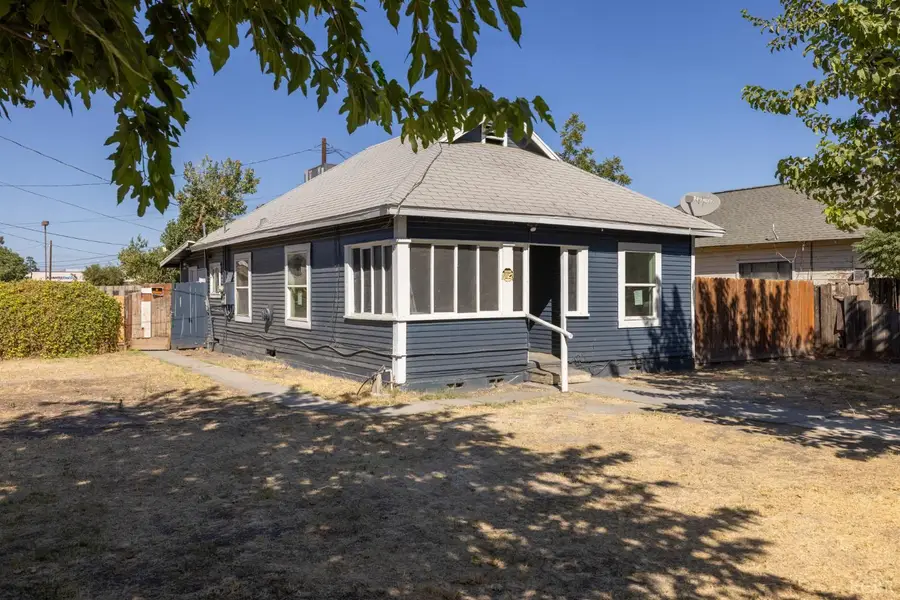 916 Norboe Avenue, Corcoran, CA 93212 - Image #2