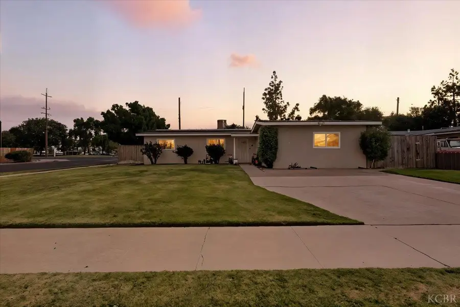 1405 Arthur Street, Hanford, CA 93230 - Image #2