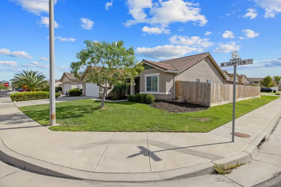 2021 W Hampton Drive, Hanford, CA 93230 - Image #2